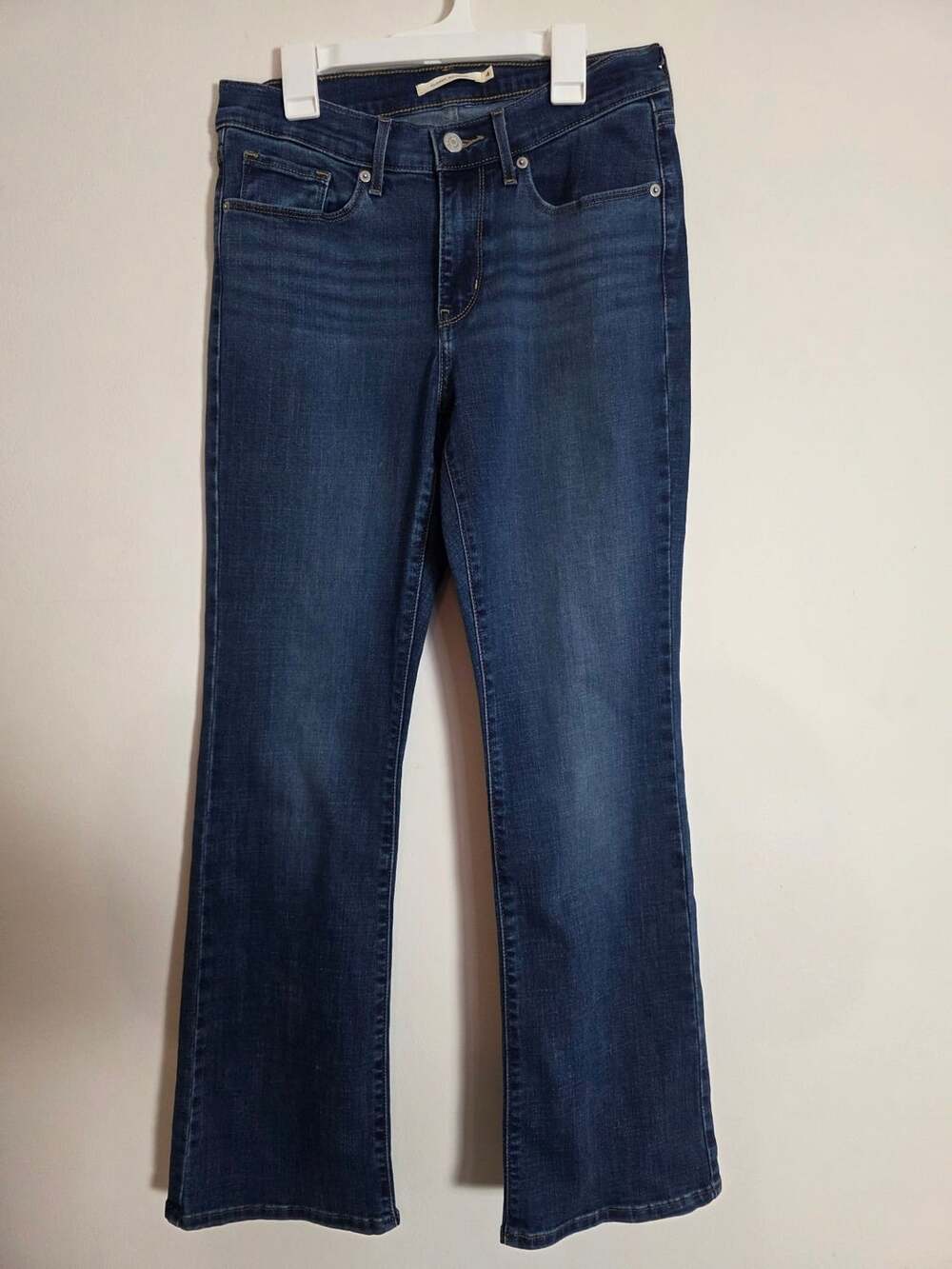 Levi's Bootcut Jeans Size 4, short Dark Wash Denim